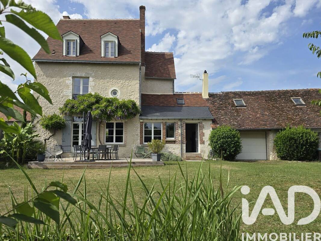 Photo 1 - Maison à CELLETTES