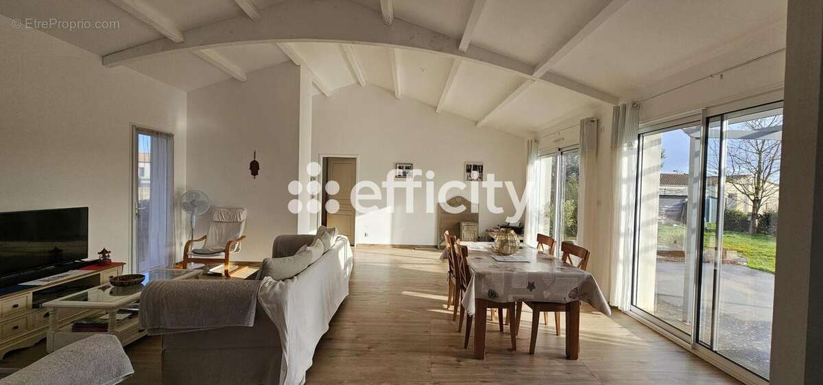 Maison à VILLIERS-EN-PLAINE