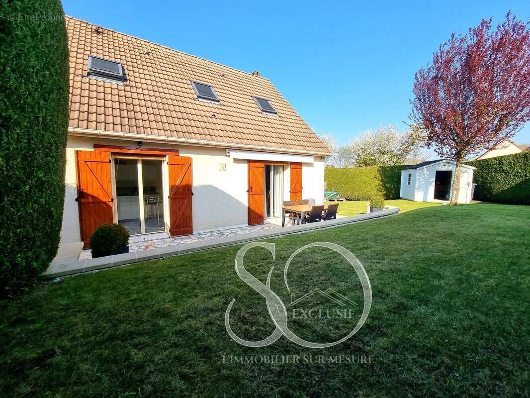 Maison à MEZIERES-SUR-SEINE