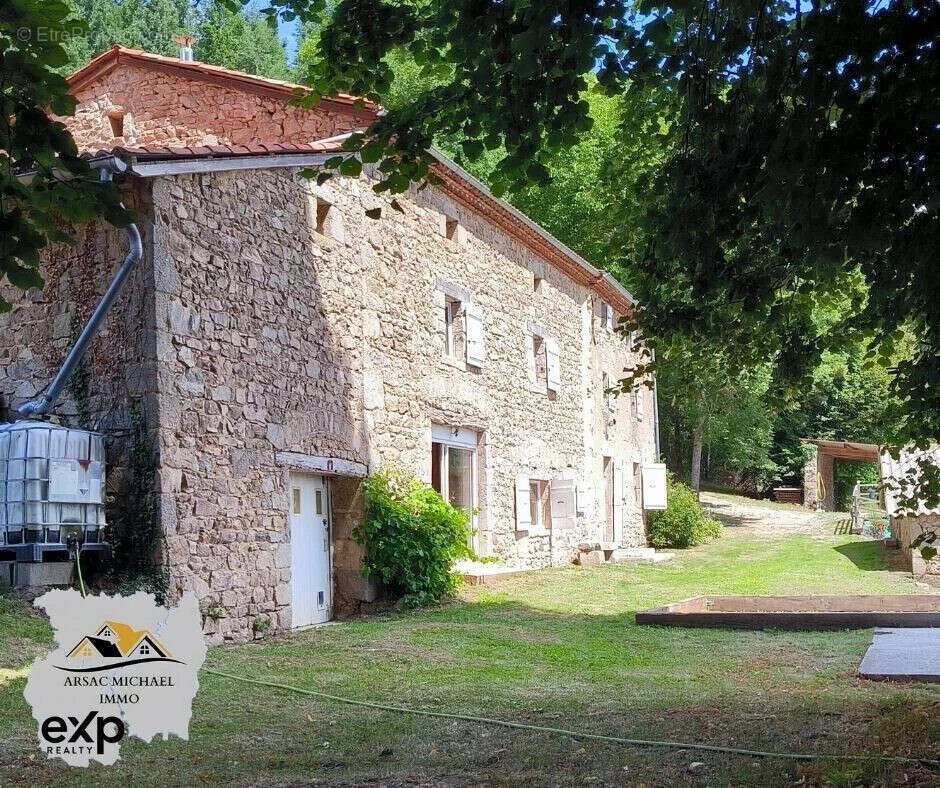 Maison à VERNET-LA-VARENNE