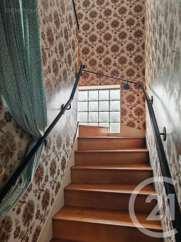 Maison 133 m² à Villeseneux  - photo 2