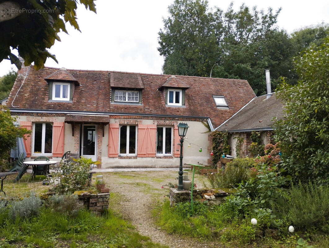 Maison à CLOYES-SUR-LE-LOIR