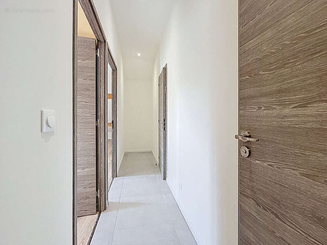 Appartement à CONTAMINE-SUR-ARVE