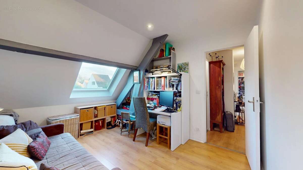 Maison à COUBRON