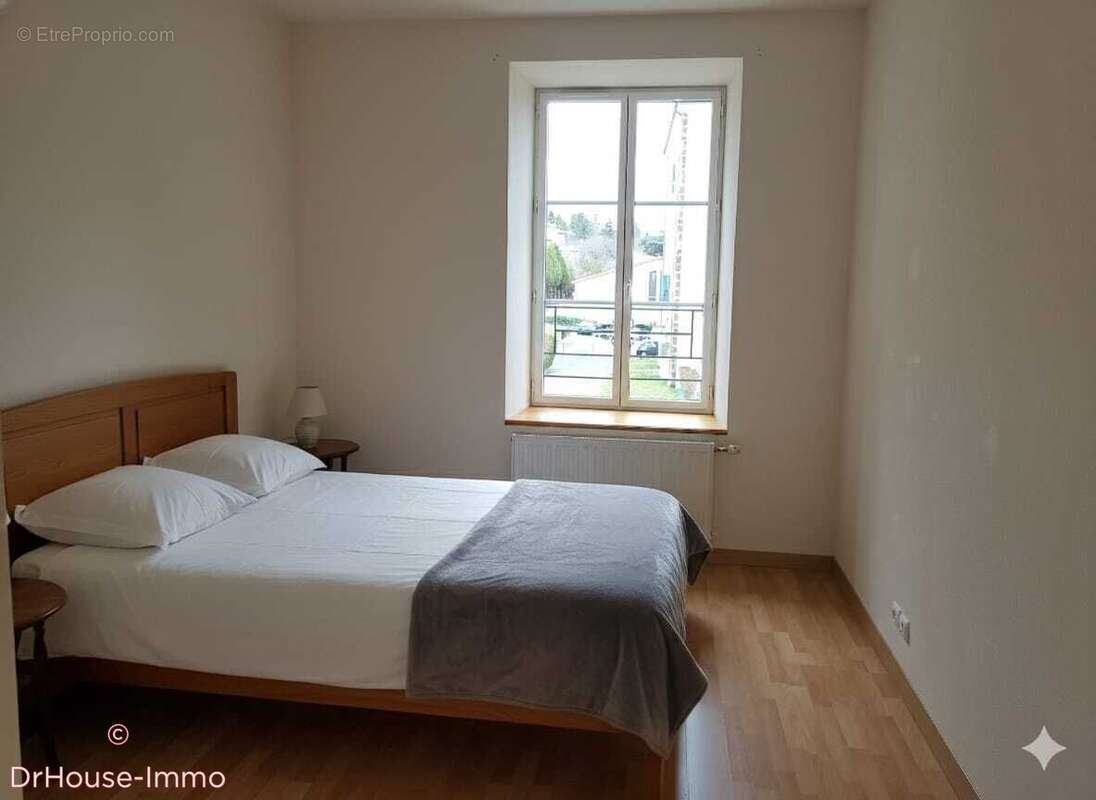 Appartement à ESPALY-SAINT-MARCEL