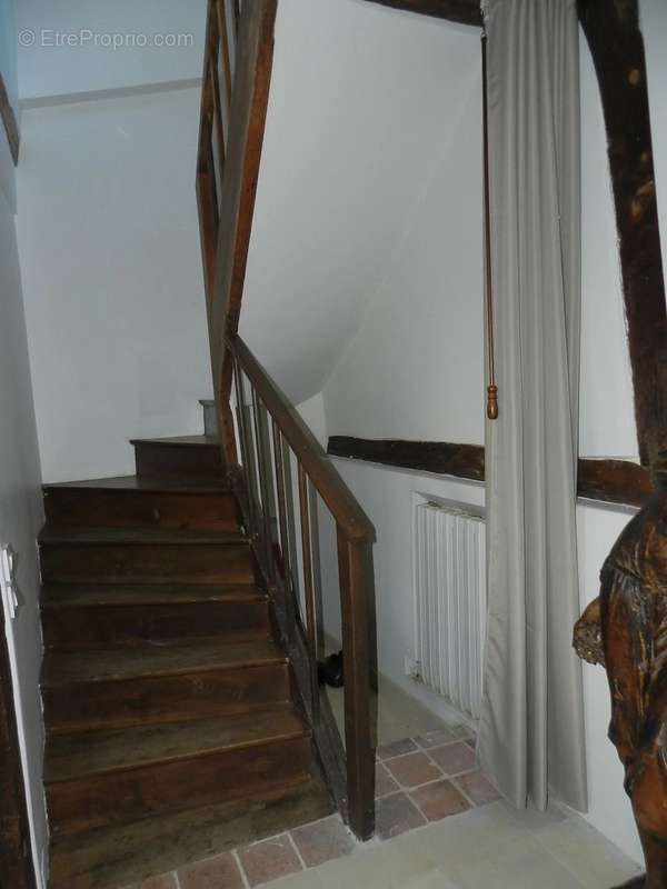 Maison à SAINT-PIERRE-SUR-DIVES