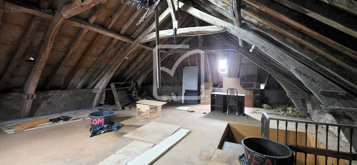 Maison à AYEN