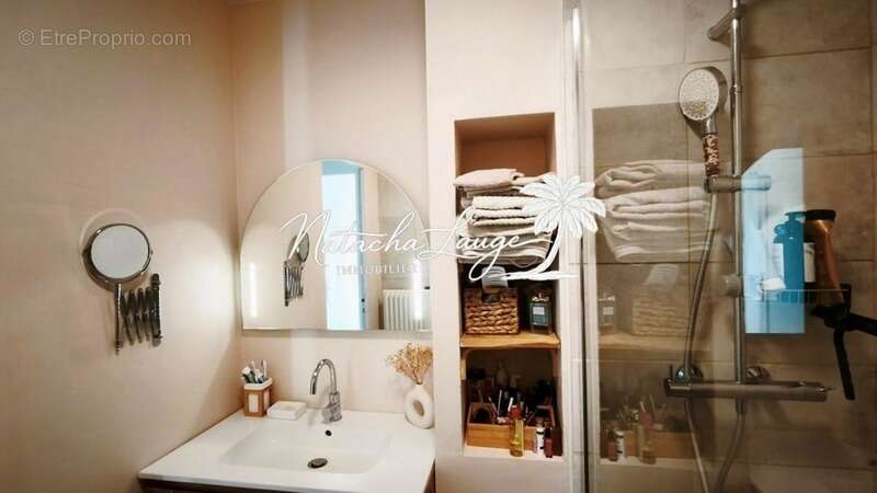 Appartement à CARRY-LE-ROUET