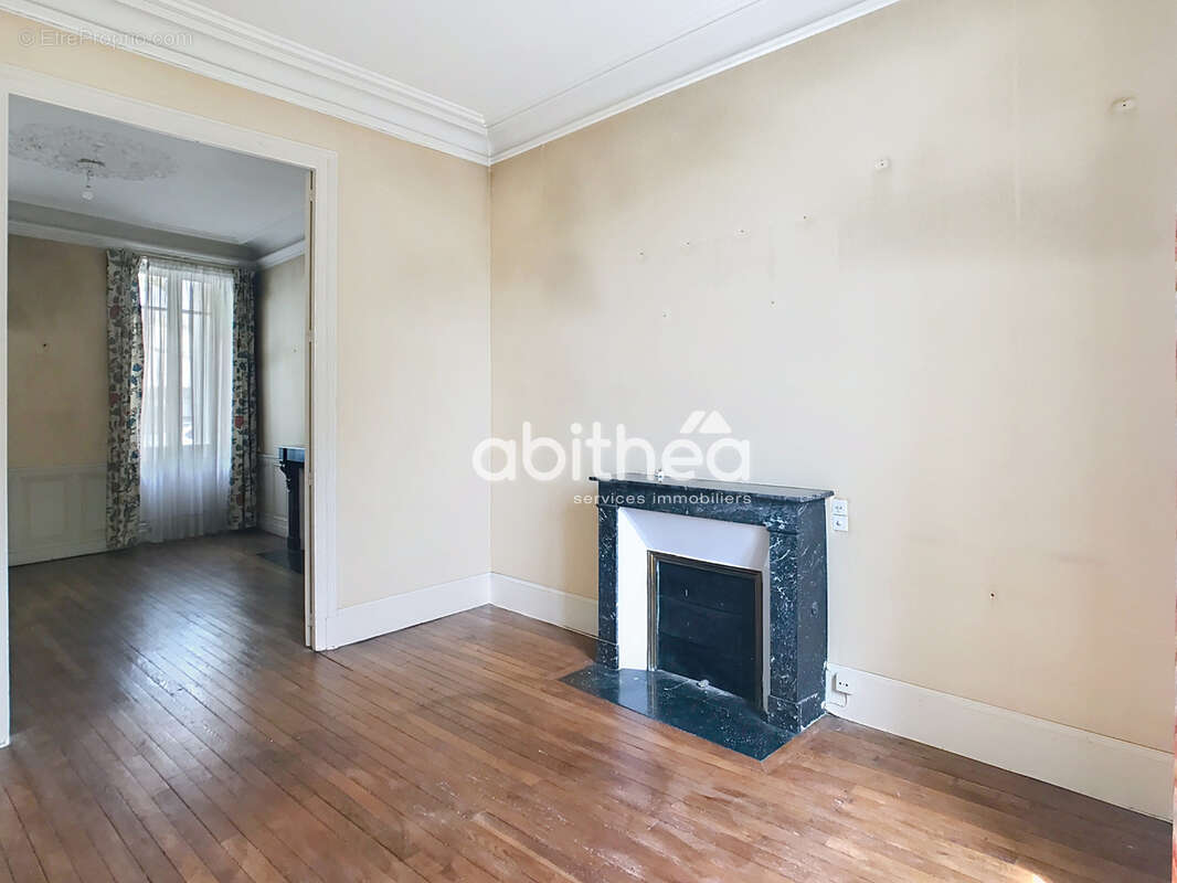 Maison de ville angouleme 179 m2 3 chambres - photo 6
