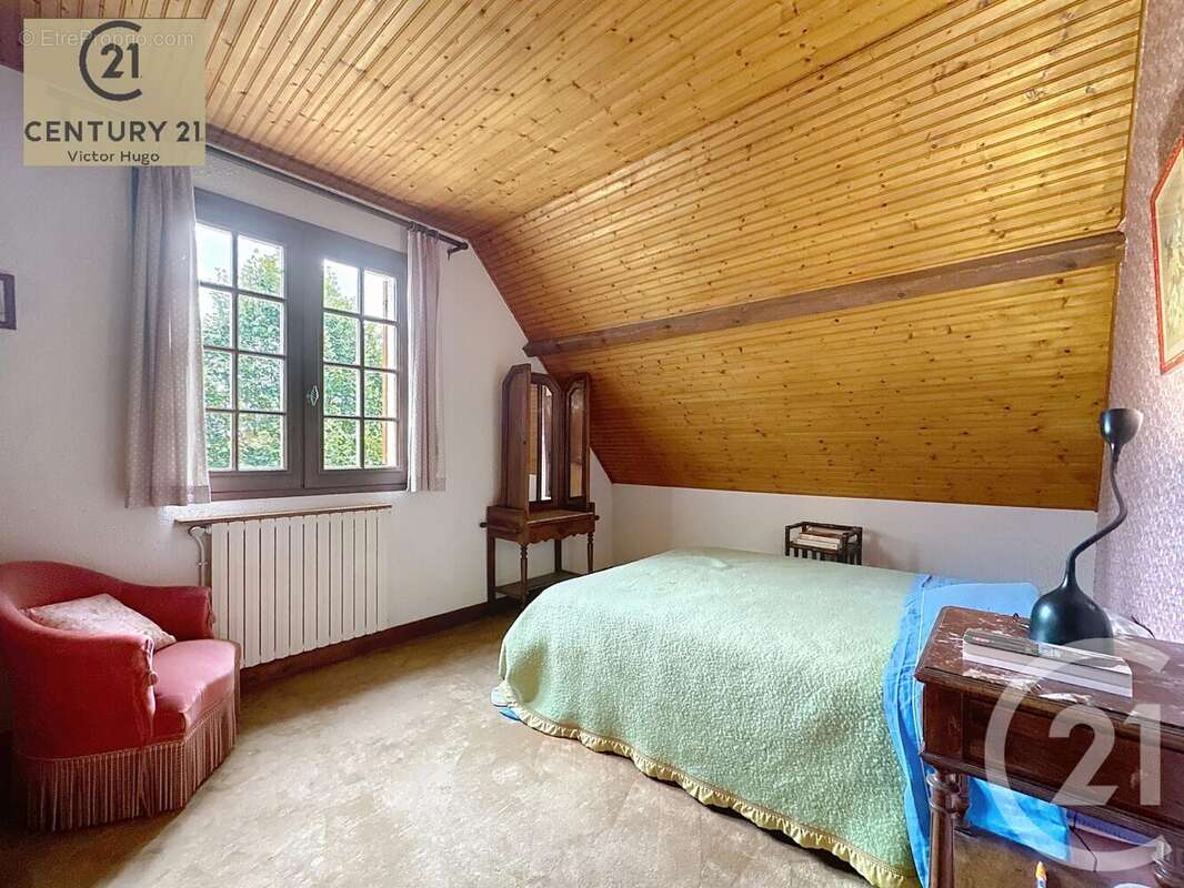 Maison à SAINT-HILAIRE-LES-PLACES