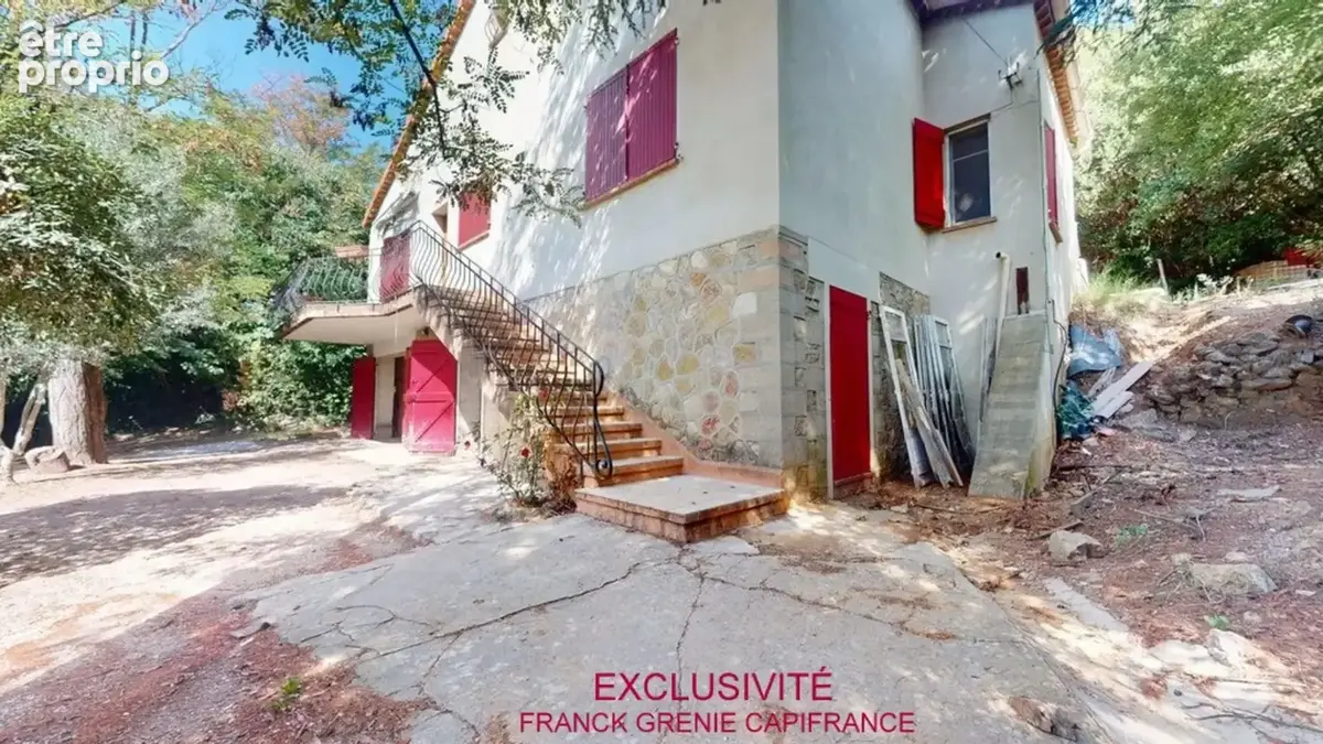 Tourves – maison à rénover 151 m² – 5 chambres – garage 60 m² – terrain 1 210 m² – panneaux solaires - photo 17