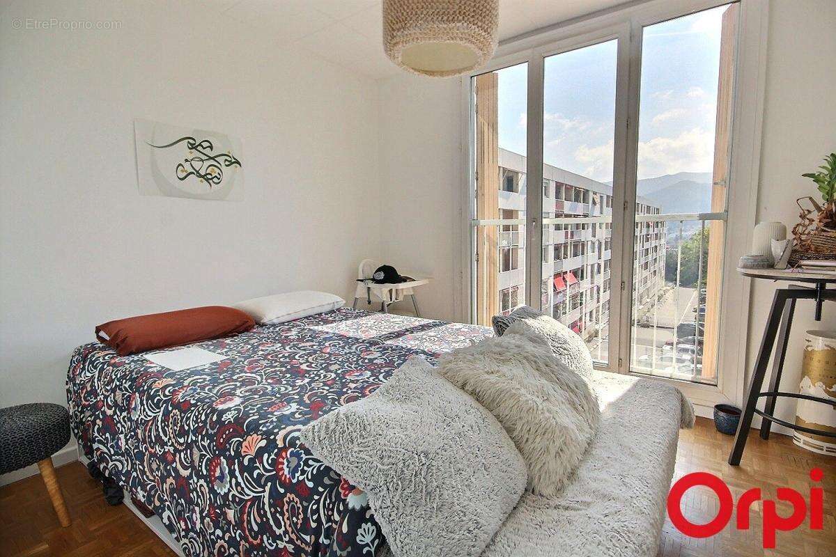 Appartement à MARSEILLE-11E