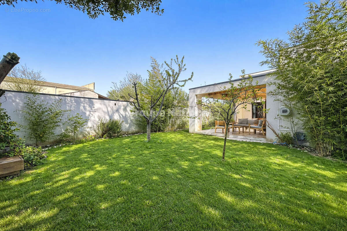 Maison contemporaine de plain-pied 130 m² Jardin & prestations premium Montfavet - photo 2