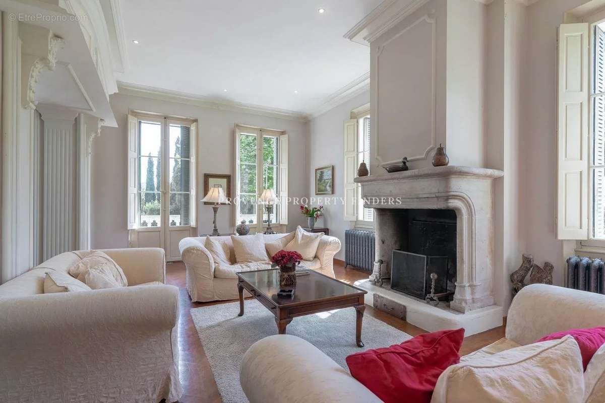 Maison à DRAGUIGNAN