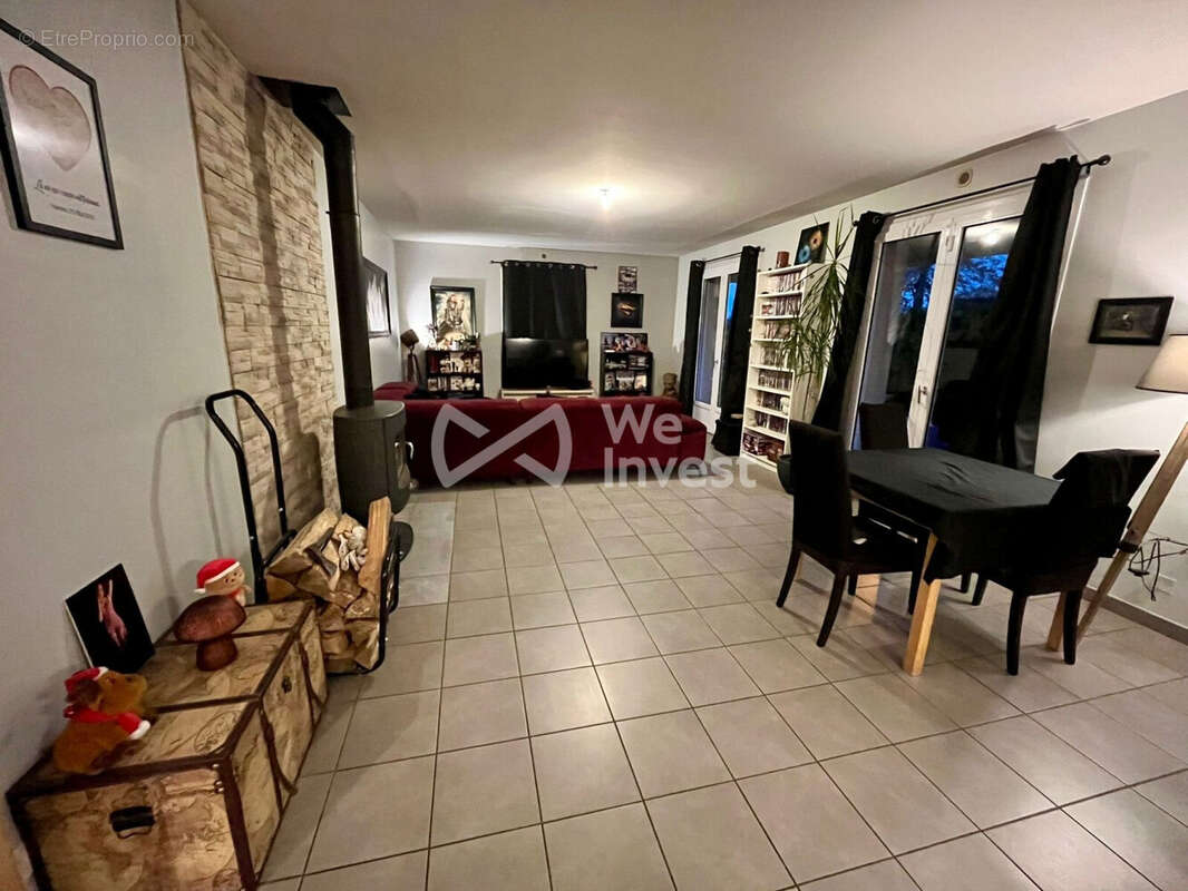 Maison à LA POMMERAIE-SUR-SEVRE