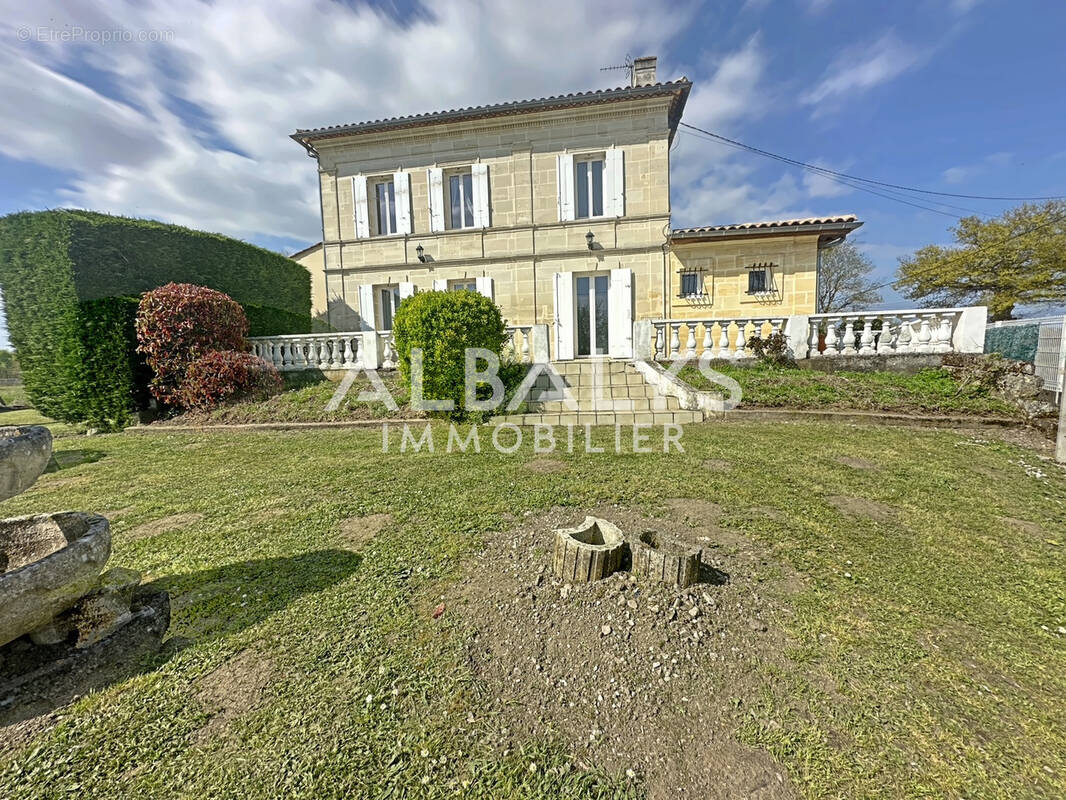 Maison à ARVEYRES