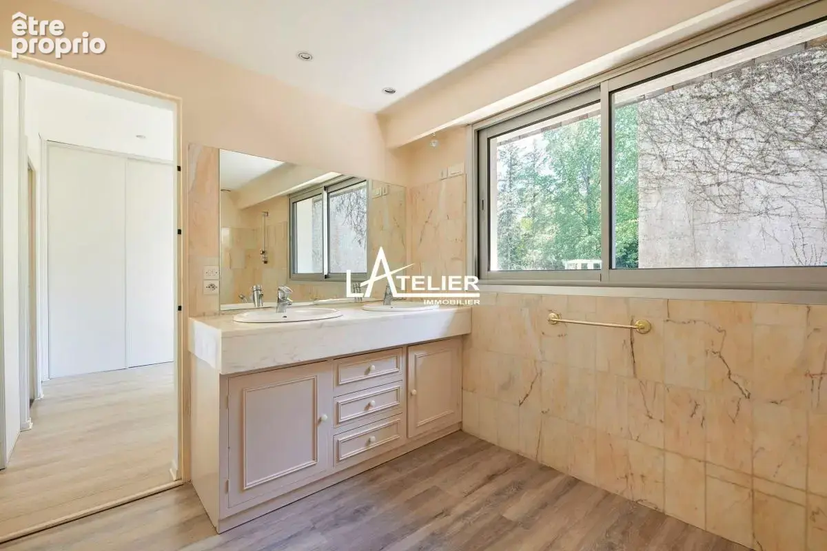 Maison 7 pièces 254 m² à vendre à Sautron (44880) - photo 11