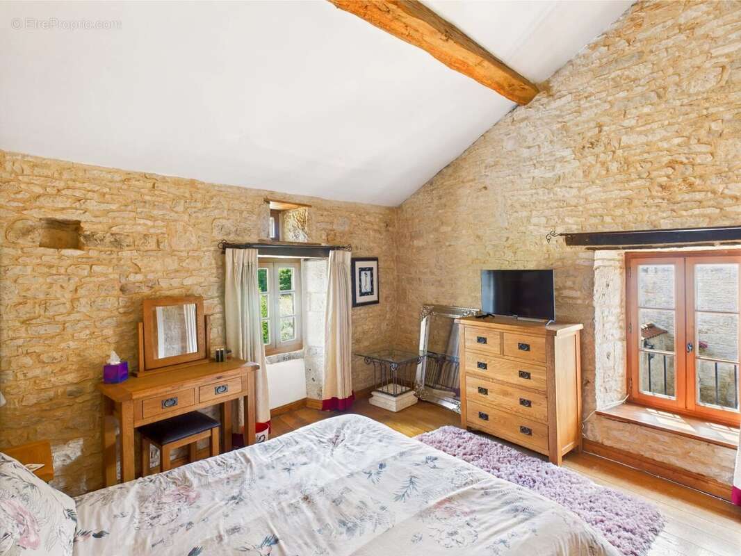 Charmante maison en pierre avec piscine - photo 13
