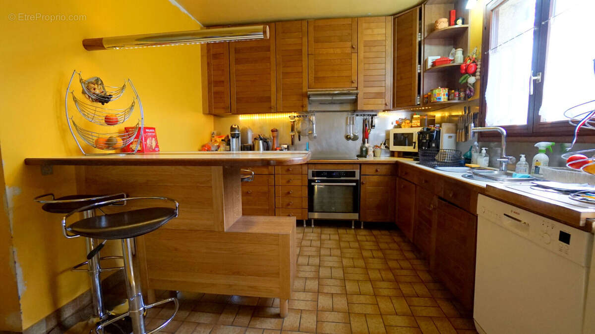 Maison à MEZIERES-SUR-SEINE