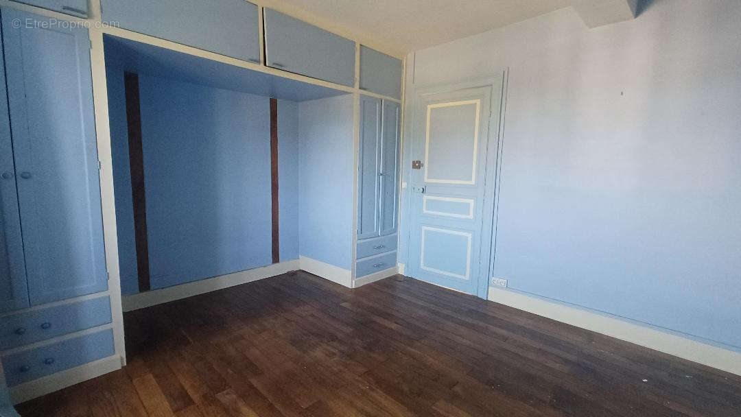 Maison de maitre à Cluis 8 pièce(s) 294 m2 - photo 11