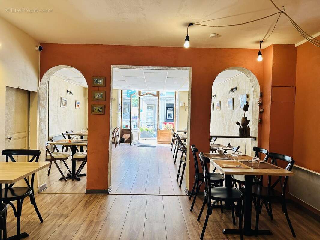 99 m² à Laragne-Monteglin  - photo 3