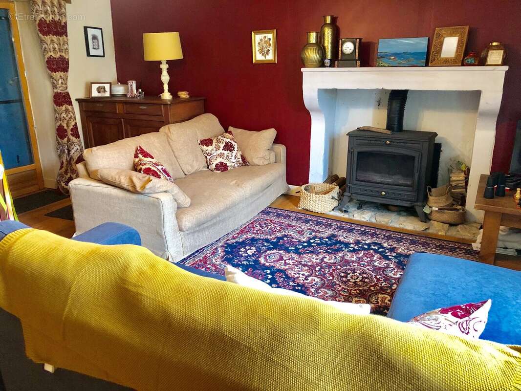 Maison individuelle de deux chambres, située dans un hameau. - photo 3