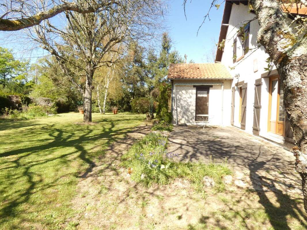 Maison à GUILLY