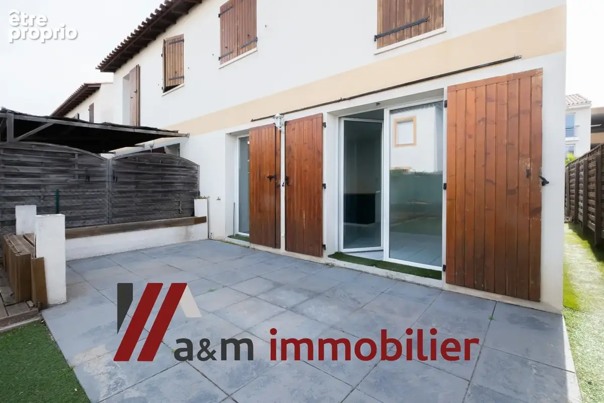 Pavillon mitoyen de type 4 avec garage et places de parking - Châteauneuf-les-Martigues - photo 2