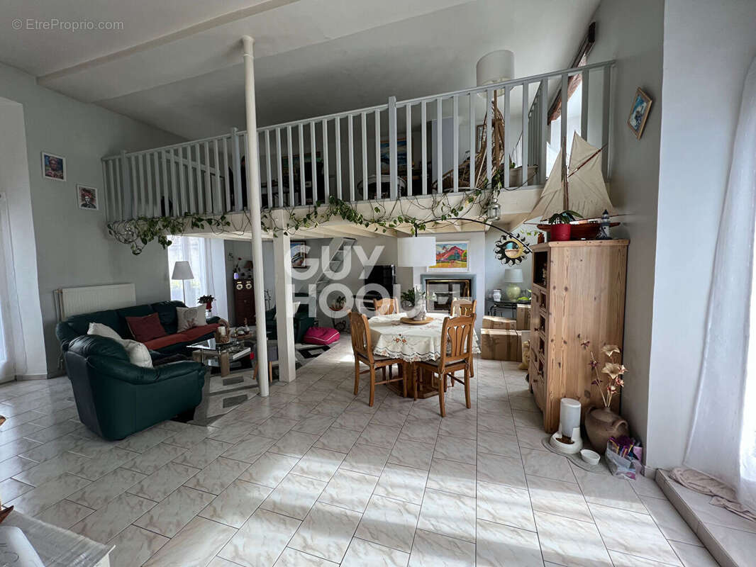 Maison à MILLY-LA-FORET