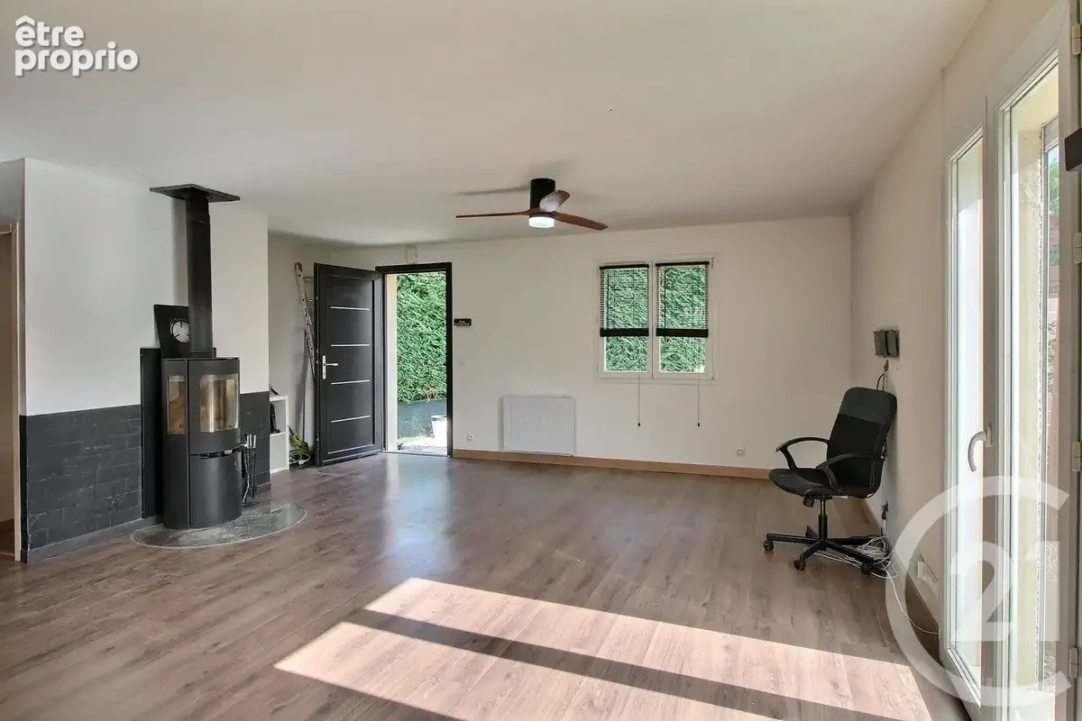 Maison 7 pièces 117 m² à vendre à Excenevex (74140) - photo 2