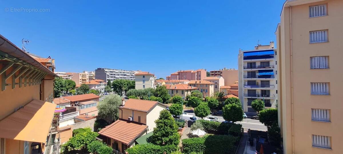 Appartement à MENTON