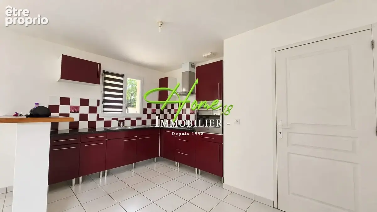 Maison 5 pièces 81 m² à vendre à Saint-Germain-Du-Puy (18390) - photo 4
