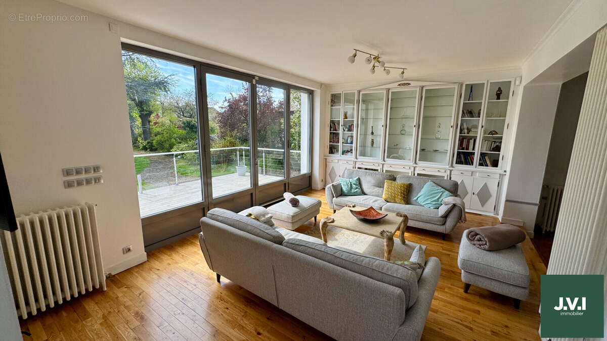 Maison à ENGHIEN-LES-BAINS