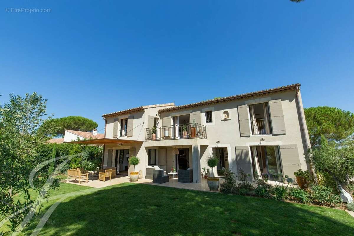 Maison à EYGALIERES