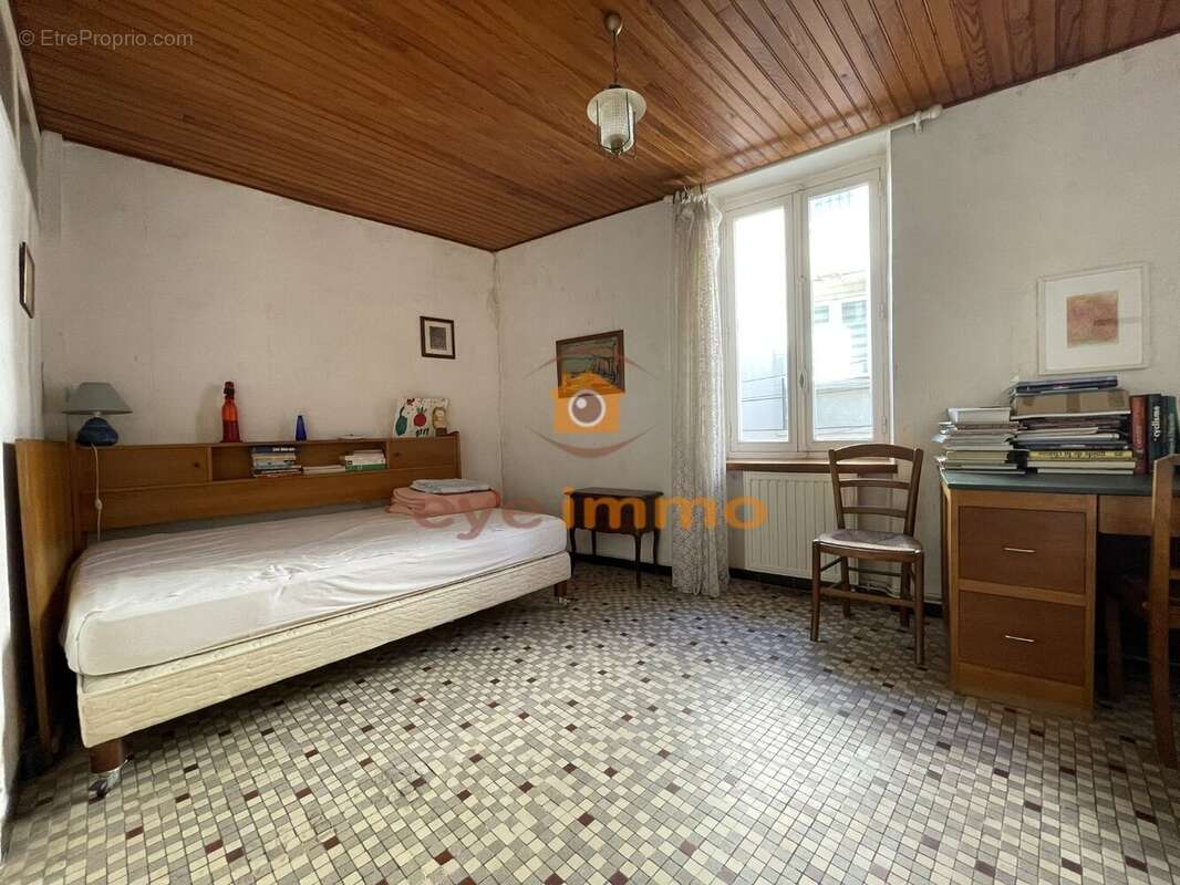 Maison à LESPIGNAN