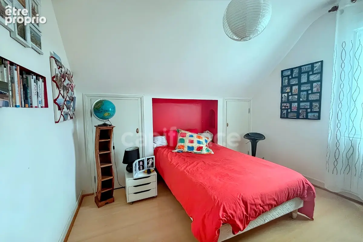 LE JUCH(29) Maison néo-bretonne de 148m² sur un terrain de 1000m², 4 chambres, garage, sous-sol - photo 10