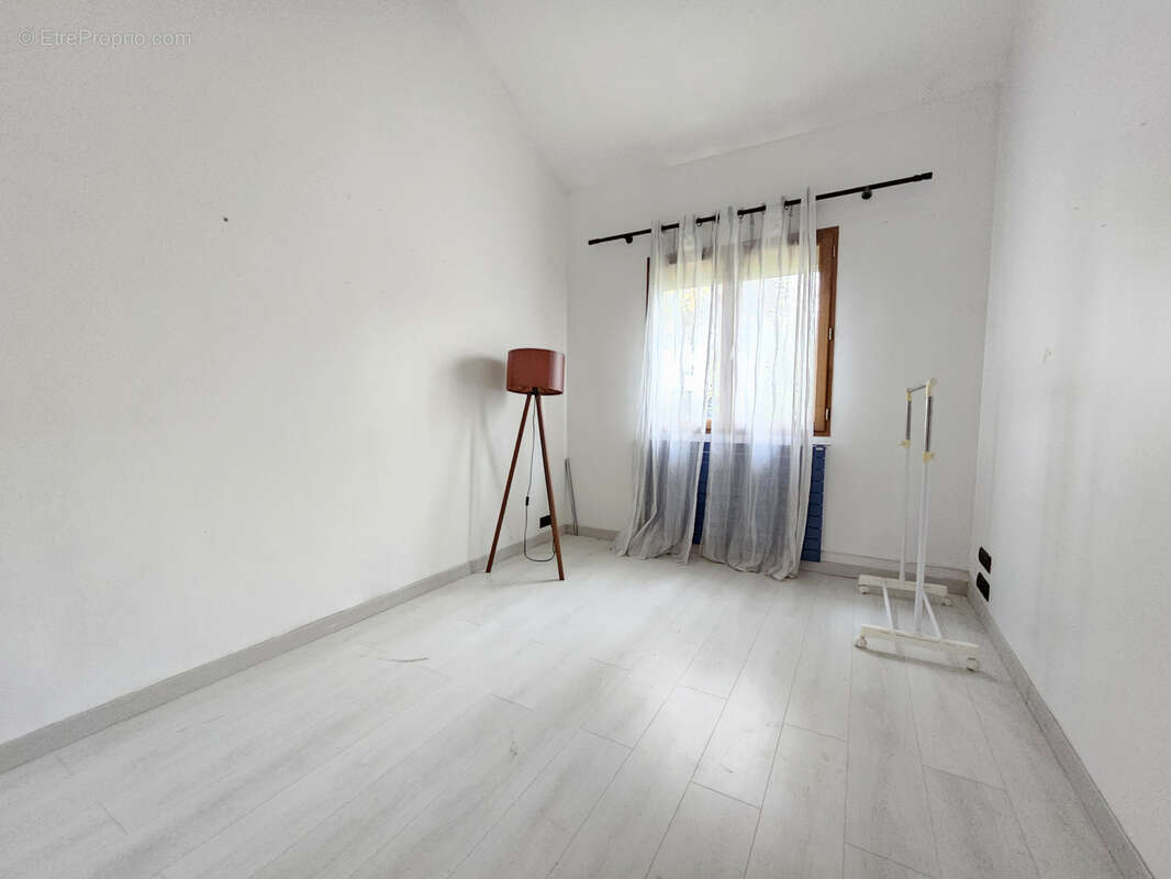 Maison à SAVIGNY-SUR-ORGE