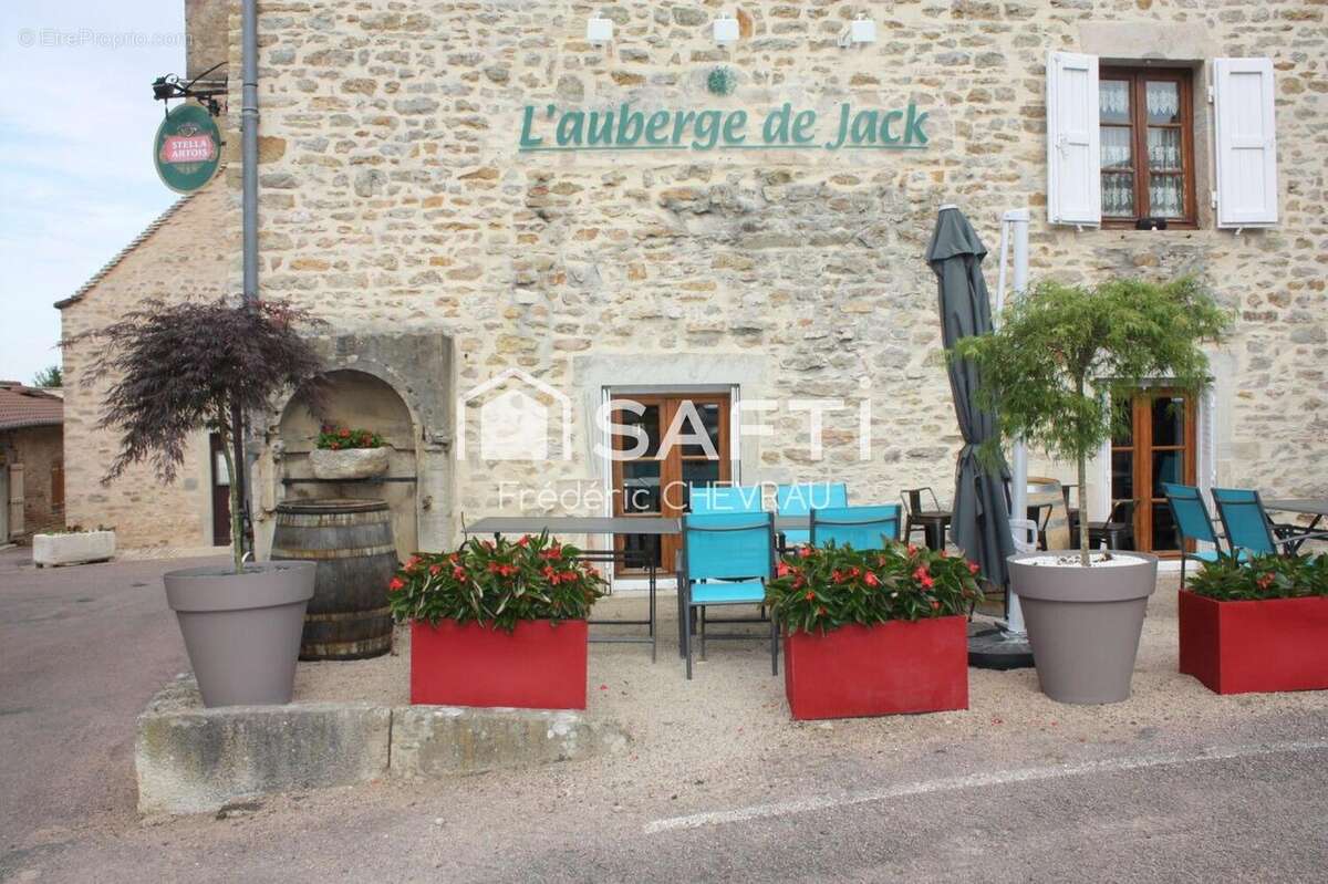 Photo 6 - Commerce à MILLY-LAMARTINE