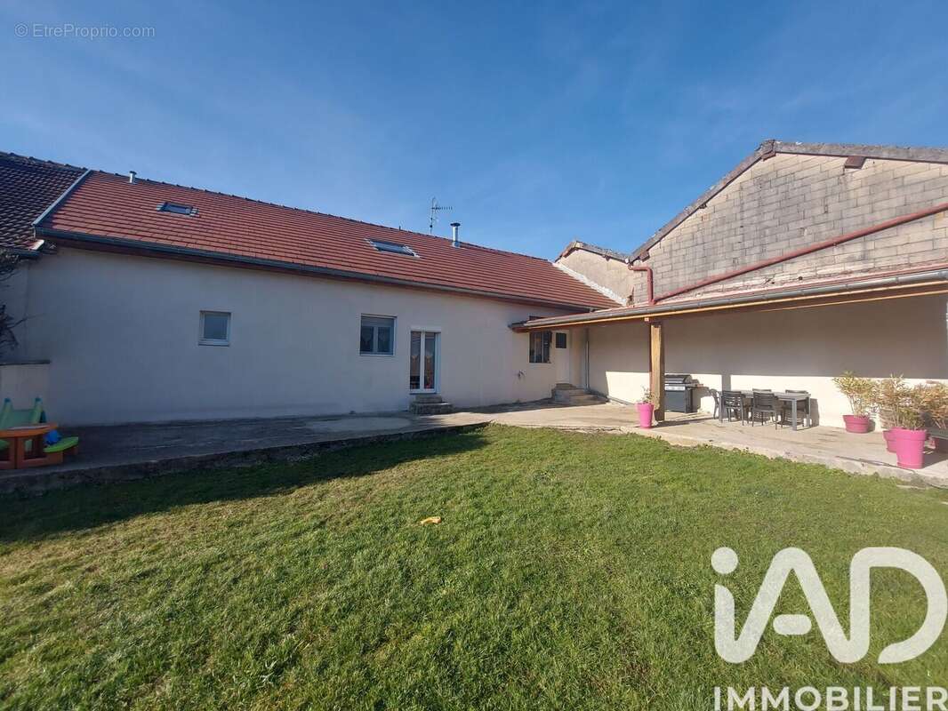 Photo 3 - Maison à ORGELET