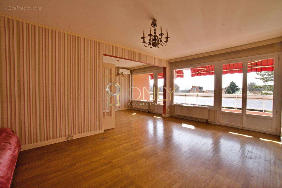 Appartement à VILLEFRANCHE-SUR-SAONE