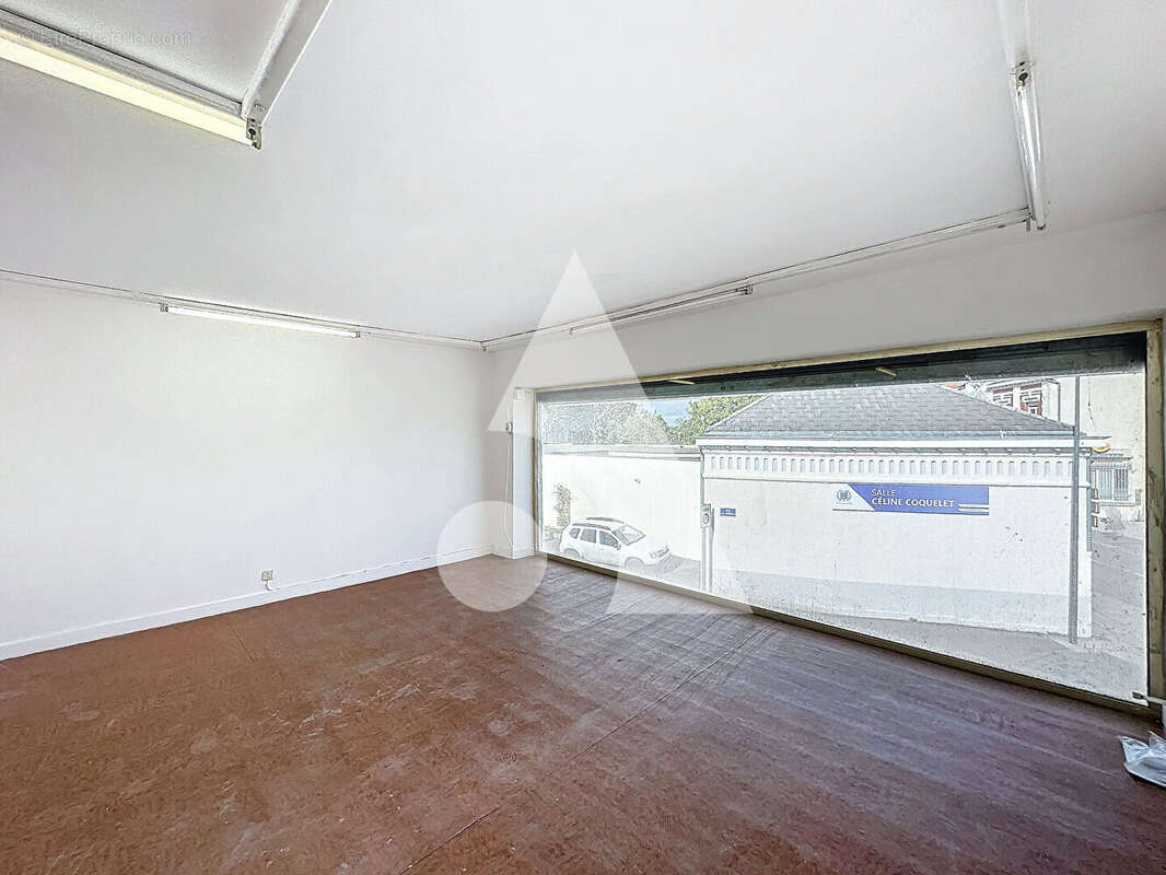 Appartement à QUIEVRECHAIN