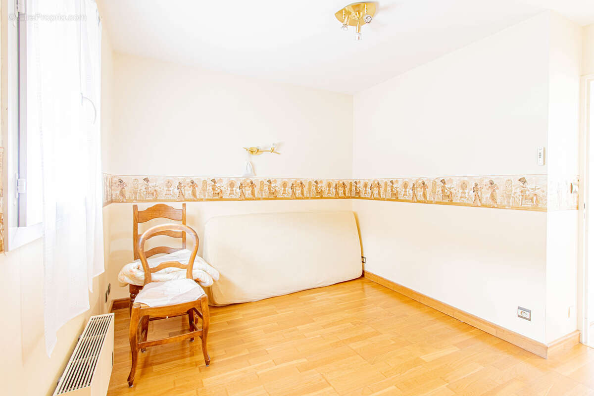 Maison à NOUZONVILLE