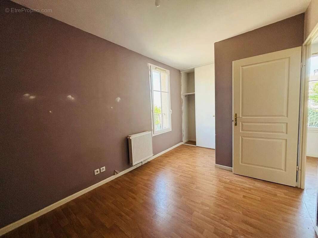 Maison à COMBS-LA-VILLE