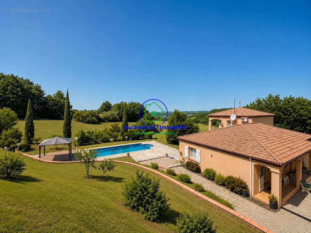 Maison 132 m² à Laroque-Timbaut  - photo 2