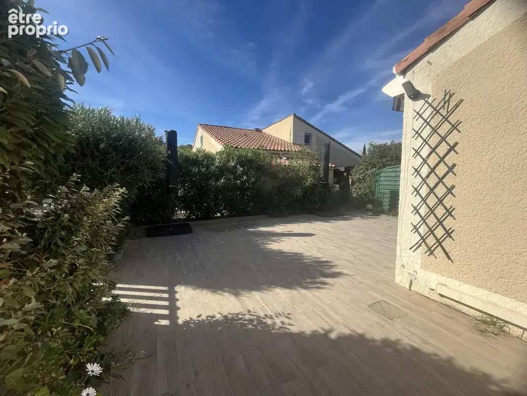 Charmant mazet rénové au cœur d’une résidence recherchée avec piscine - photo 3