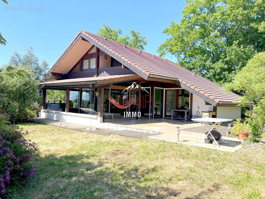 Maison à NEYDENS