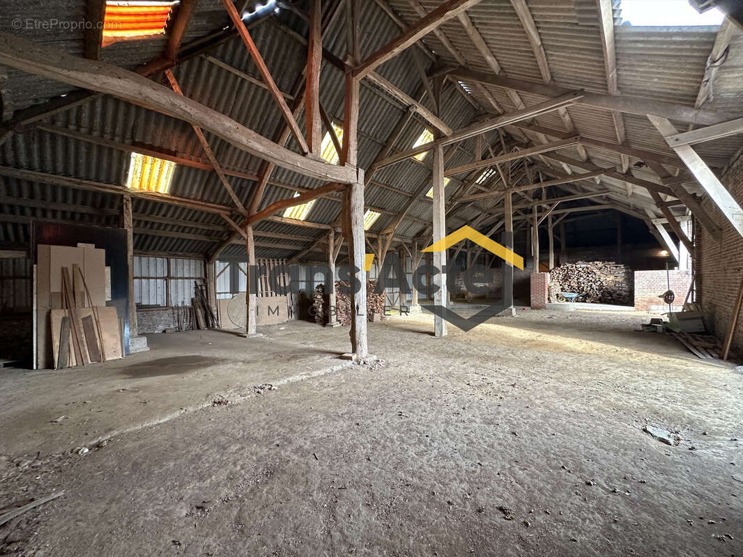 Maison à LATTRE-SAINT-QUENTIN