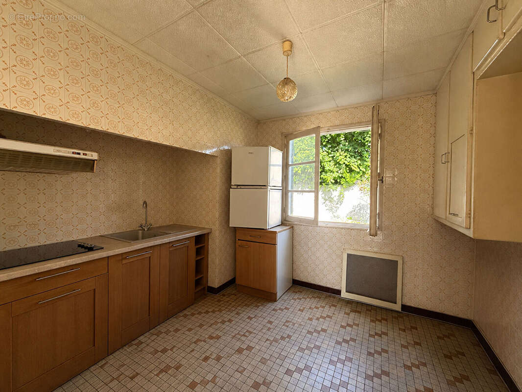 Maison sur deux niveaux à Villeneuve/Lot - photo 4
