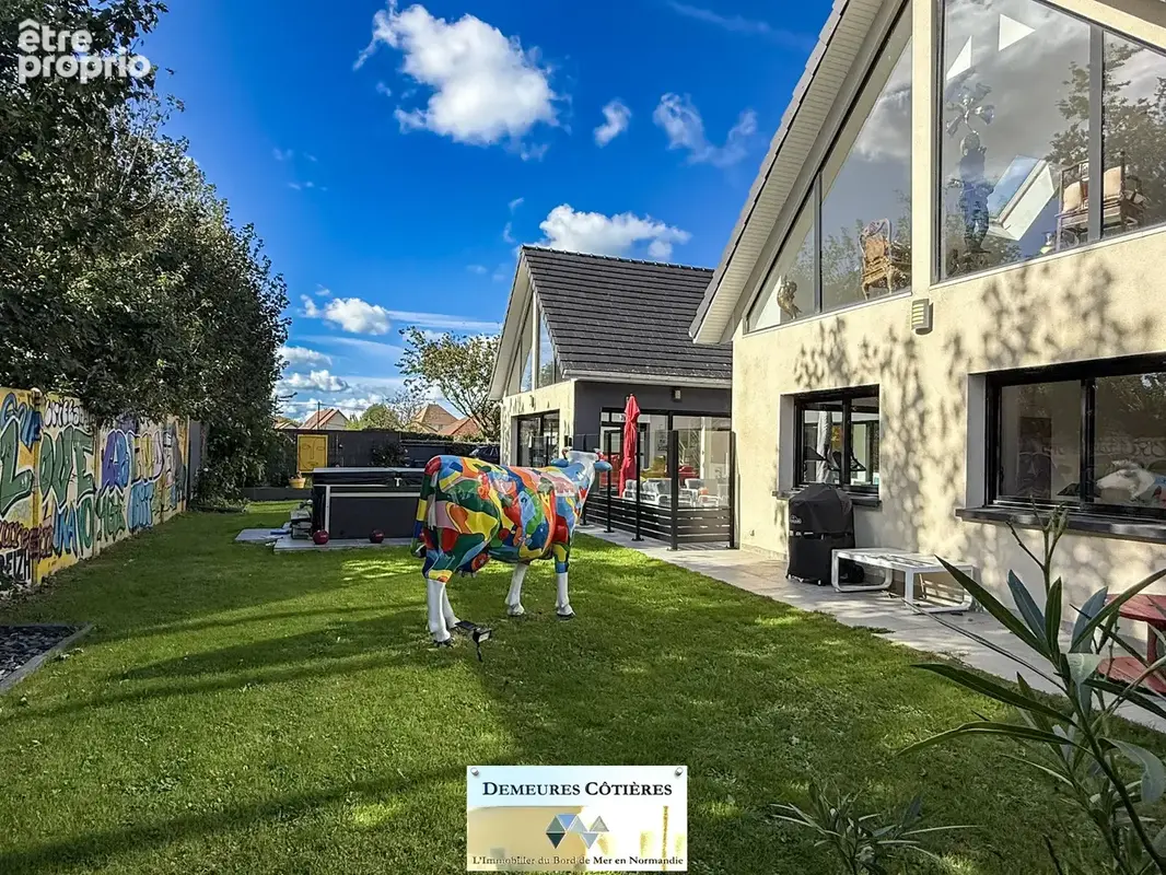 Octeville-sur-Mer   Propriété contemporaine de 253 m2 avec garage, hammam et jacuzzi - photo 5
