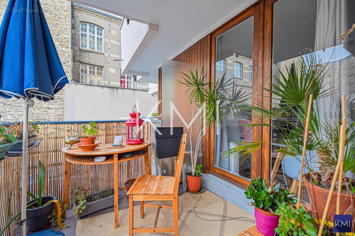 Appartement à PARIS-20E